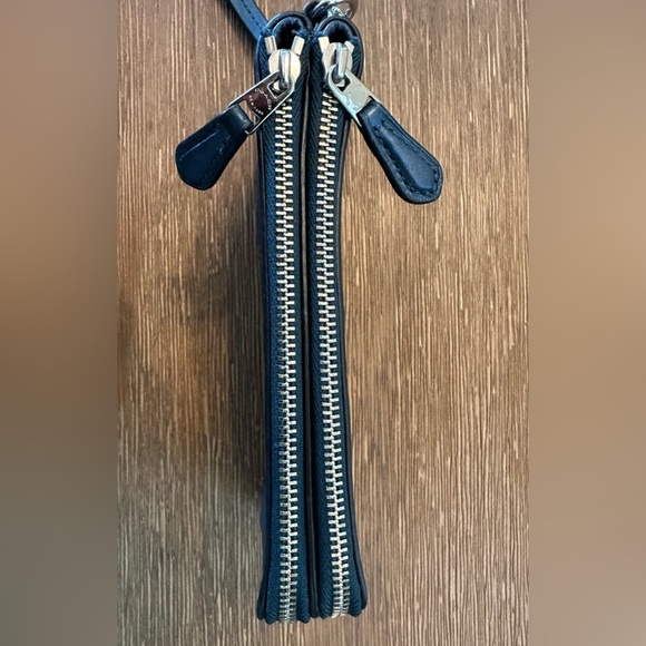 Coach Metallic Blue Leather Wristlet - Picture 4 of 10